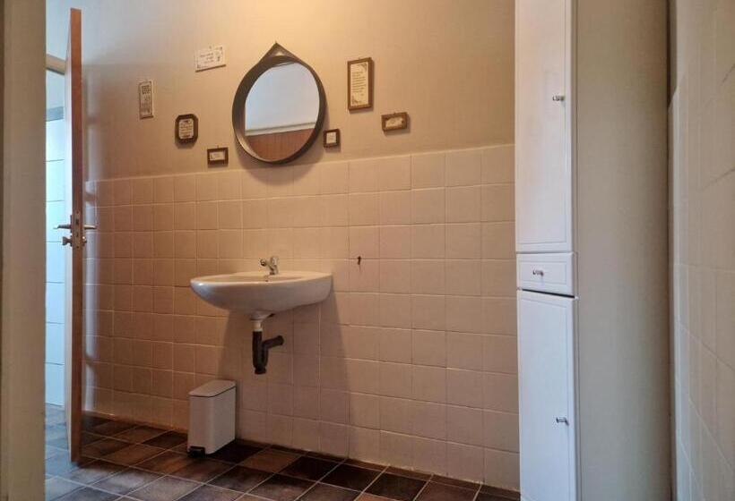 B&b  T Kloaster Kamer Het Landhuis