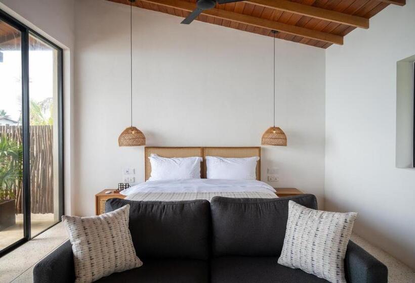 Bed and Breakfast Abode By The Beach