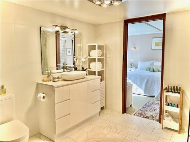 צימר French Provincial The Garden Suite At Chapmans Incl Breakfast & Golf