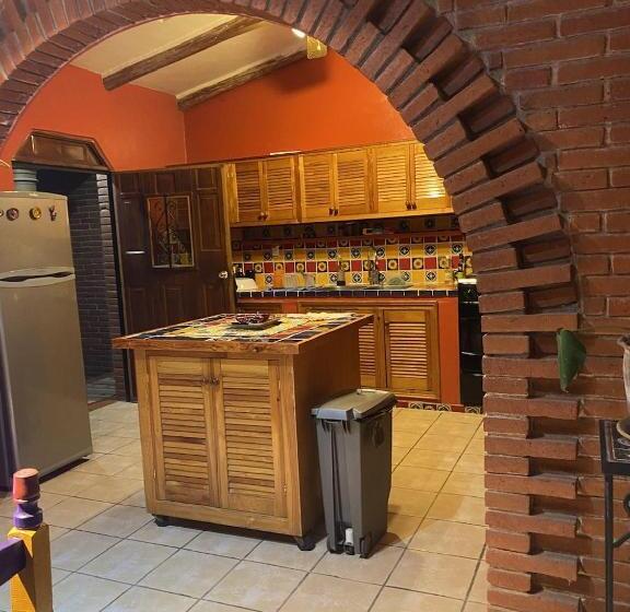 مبيت وإفطار Casa Gutiérrez