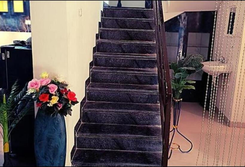 민박 Fabexpress Kp Suites Villas