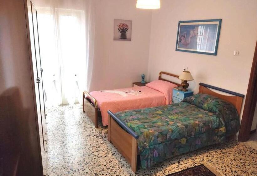 مبيت وإفطار La Casetta Di Angela