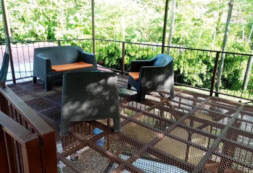 تختخواب و صبحانه La Casita