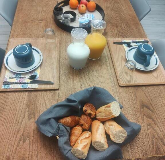 住宿加早餐  Les Goujatoux Chambre Sarlat