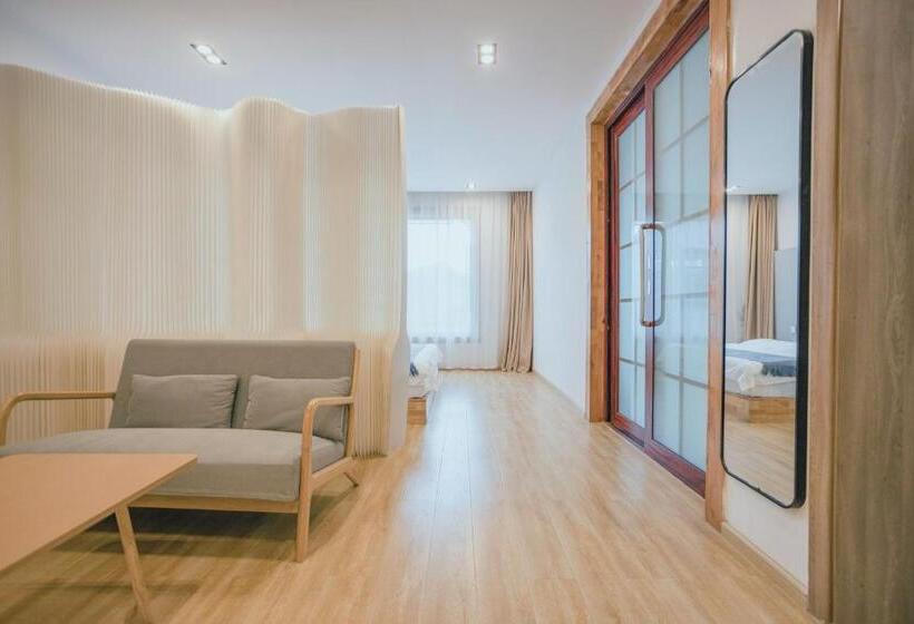 مبيت وإفطار Shangri La Jinwushe Boutique Inn