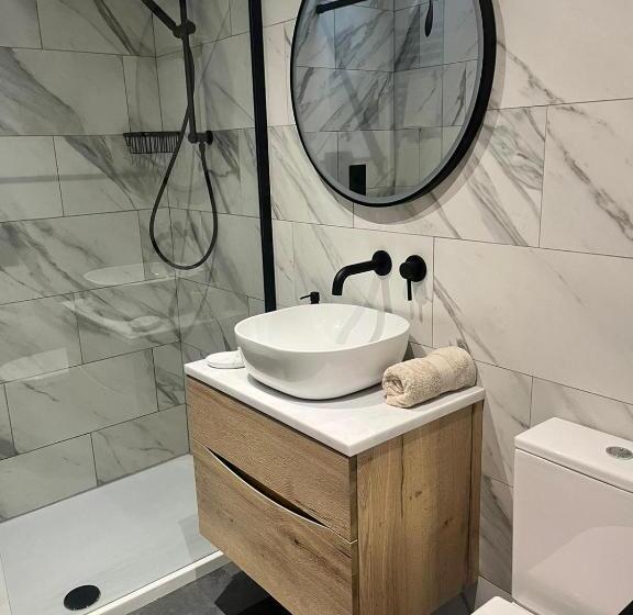 צימר The Curious Apartment, Cheltenham