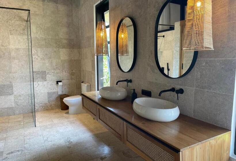 مبيت وإفطار Villa Rawarawa