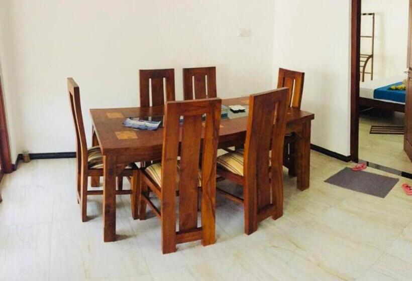 ユースホステル The Homestead Unawatuna