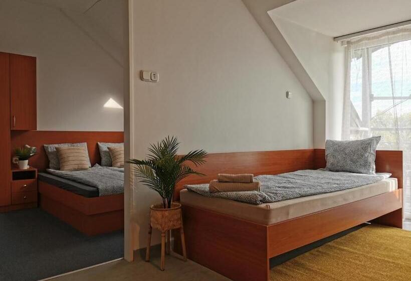 Híd Ifjúsági Szálló