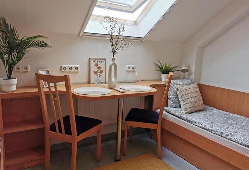 Híd Ifjúsági Szálló