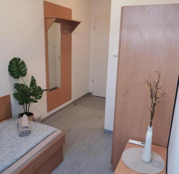 Híd Ifjúsági Szálló