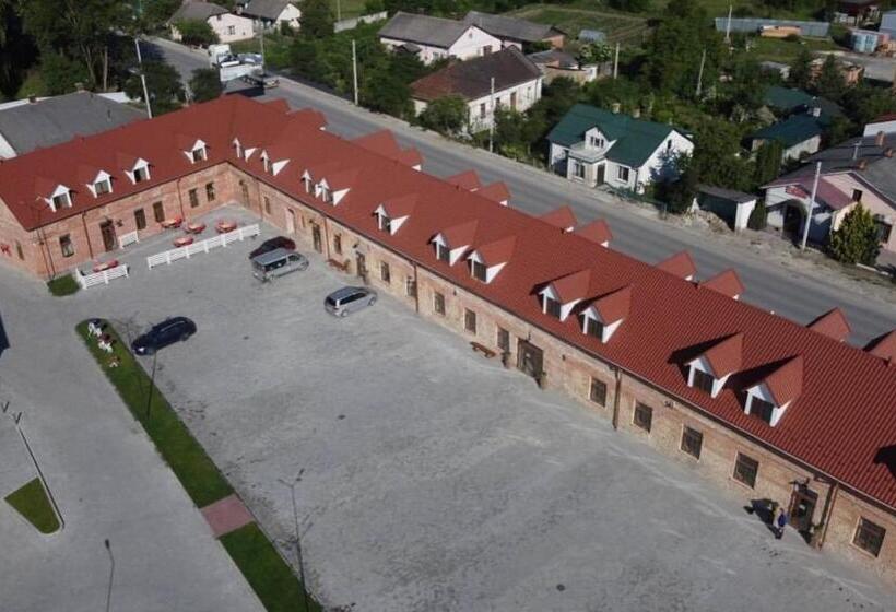 هتل готель бережани