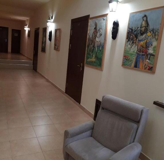 فندق отель авалон