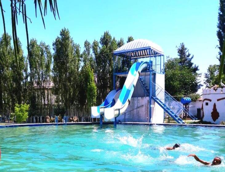 فندق отель авалон