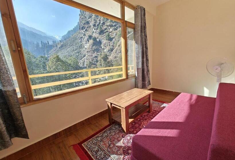 فندق Alooma Cafe And Homestay