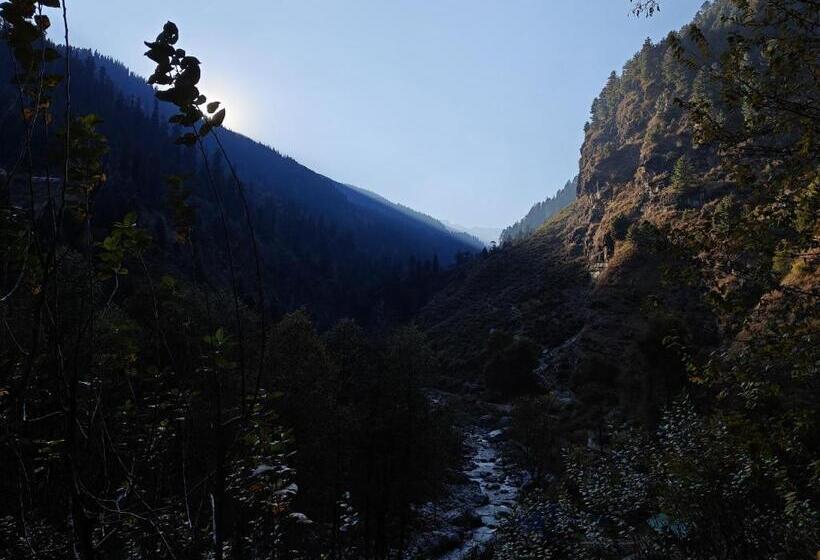 فندق Alooma Cafe And Homestay