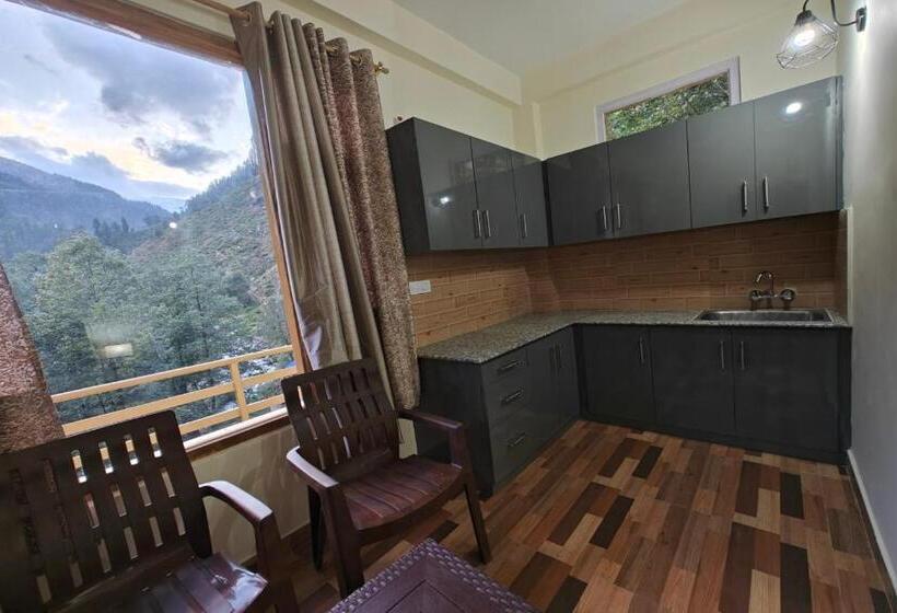 فندق Alooma Cafe And Homestay