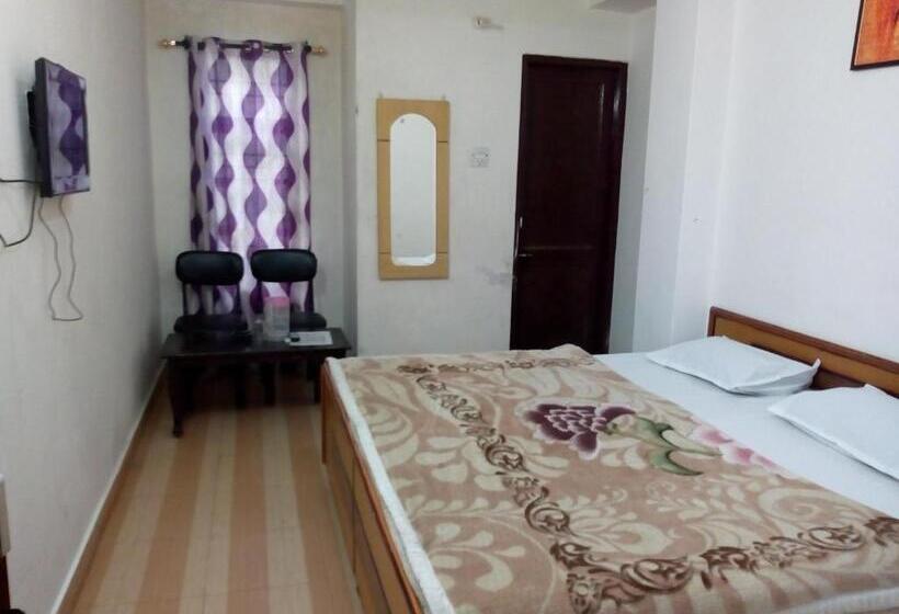 فندق Bharmour View