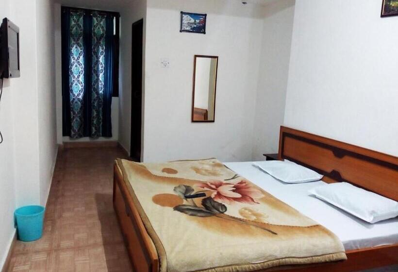 فندق Bharmour View