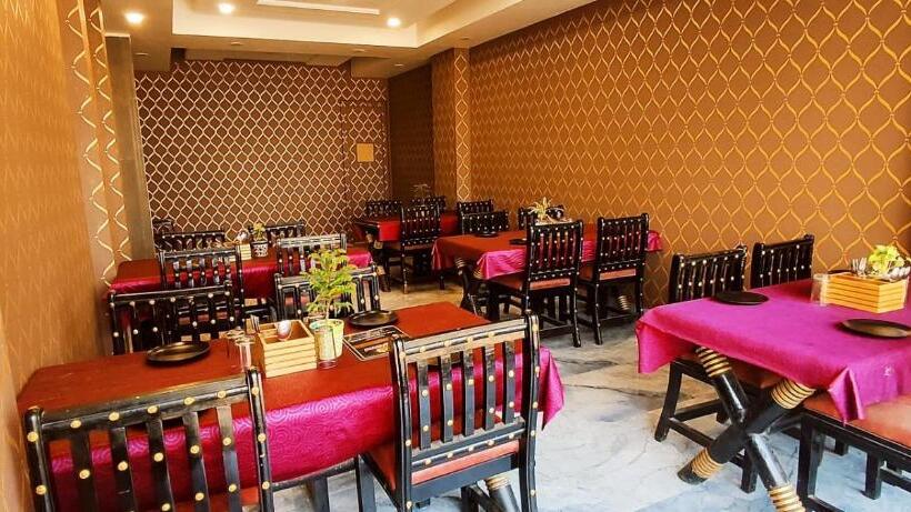 Bond Well Hotel, Alwar