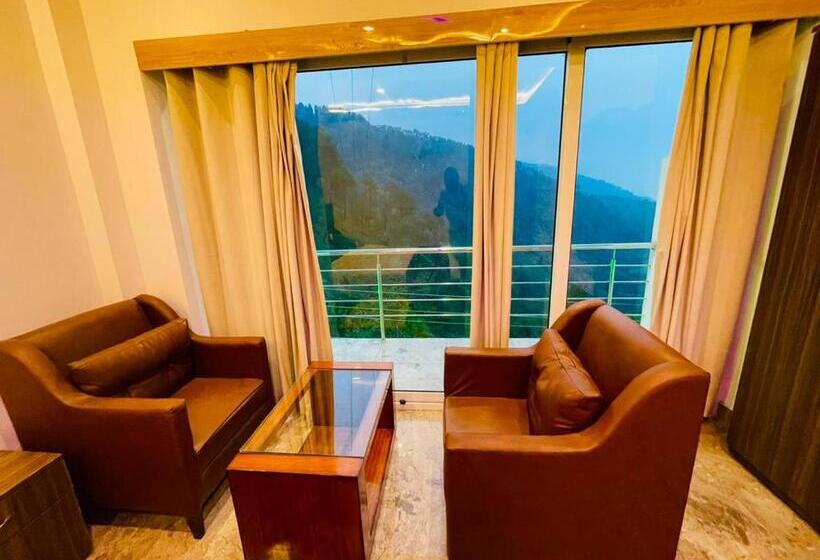 هتل Candlewood Shimla