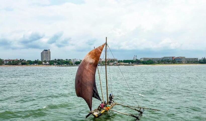호텔 Corundum Breeze Negombo