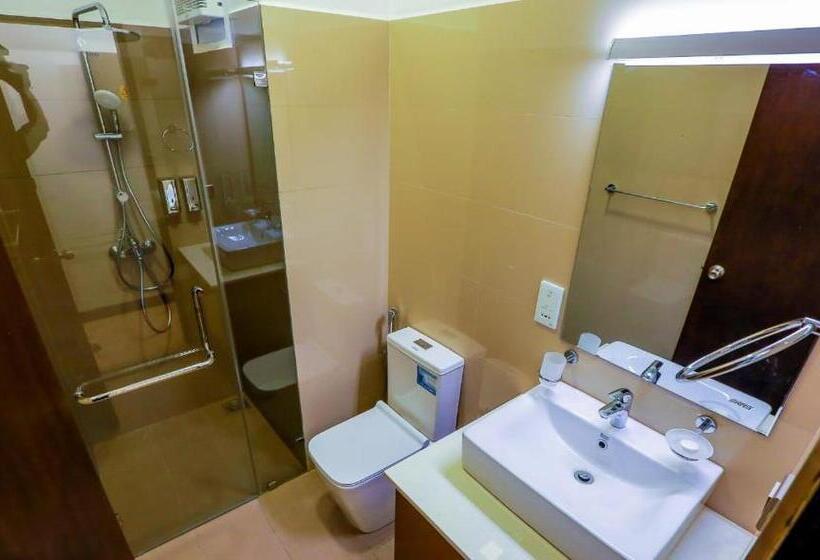 호텔 Corundum Breeze Negombo