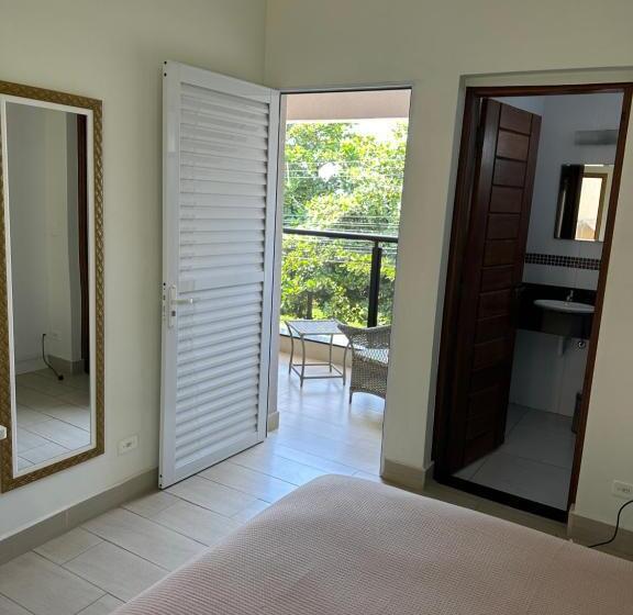 カプセルホテル Pousada Mineira