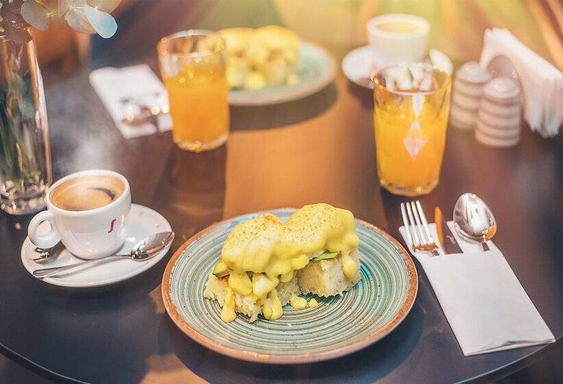 هتل Dzvel Ubanshi