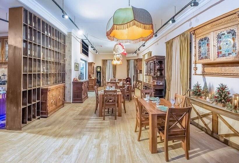 هتل Dzvel Ubanshi