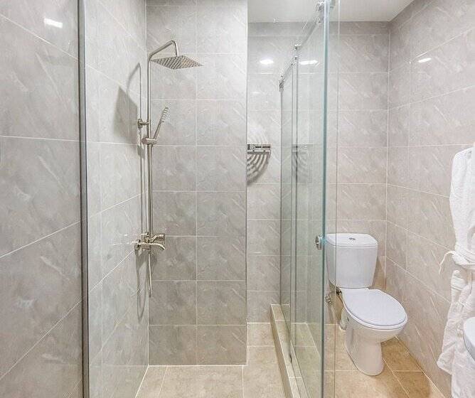 هتل Dzvel Ubanshi