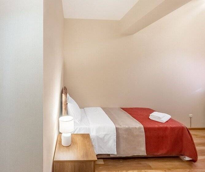 هتل Dzvel Ubanshi