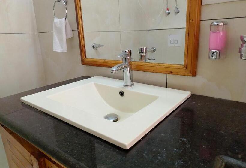 هتل Elegance Retreat Manali Luxury Boutique Stay