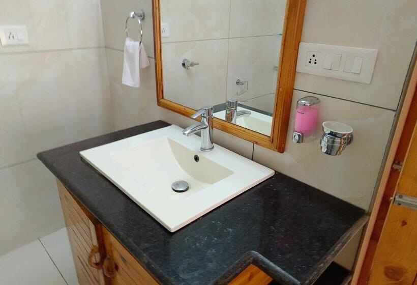 هتل Elegance Retreat Manali Luxury Boutique Stay