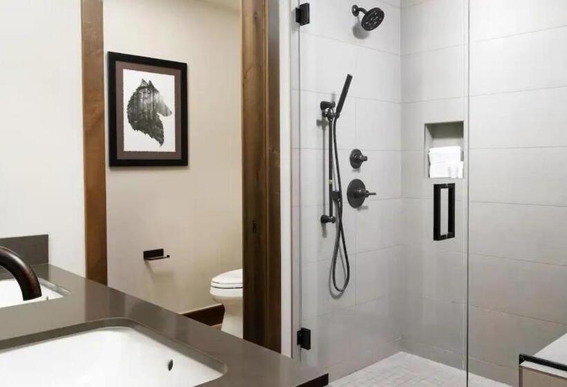 Отель Exquisite Upscale Oasis · Ski Resort