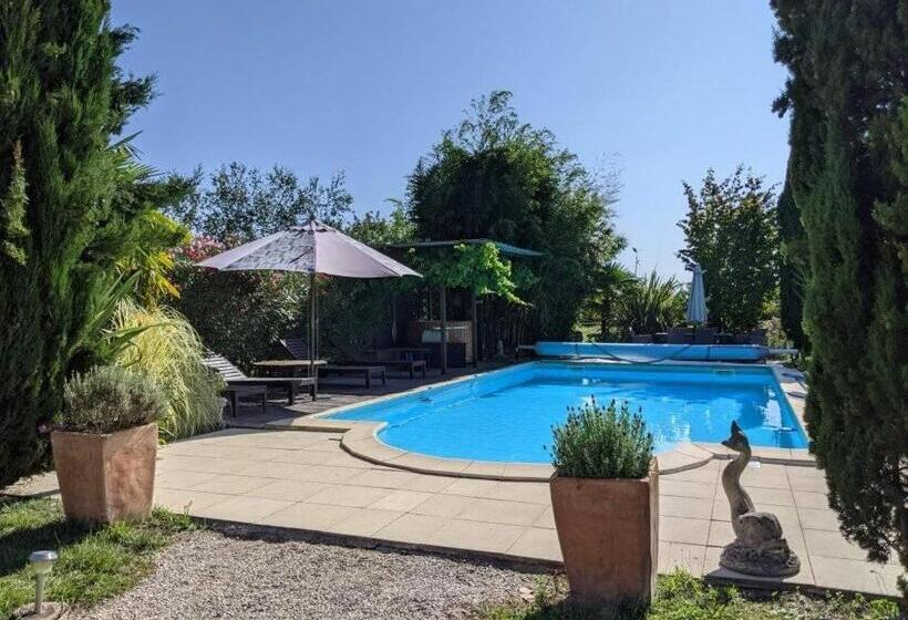 ホテル Gers Tiny House