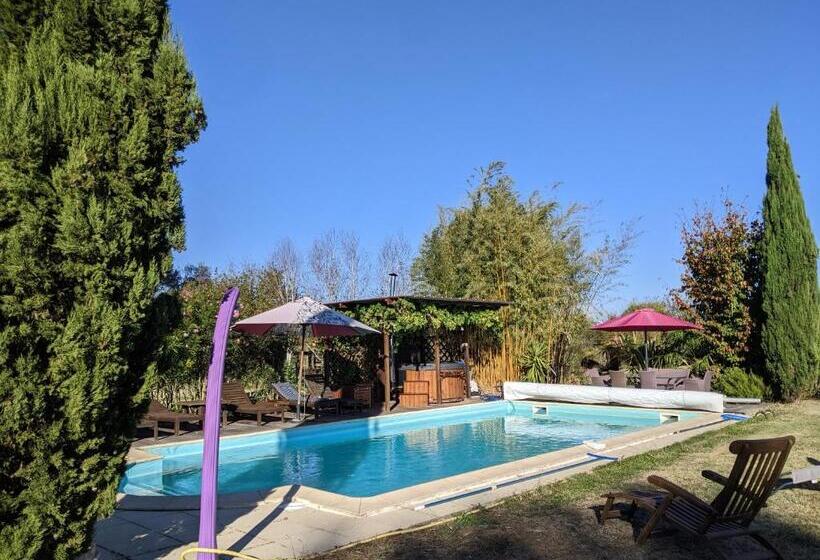 ホテル Gers Tiny House