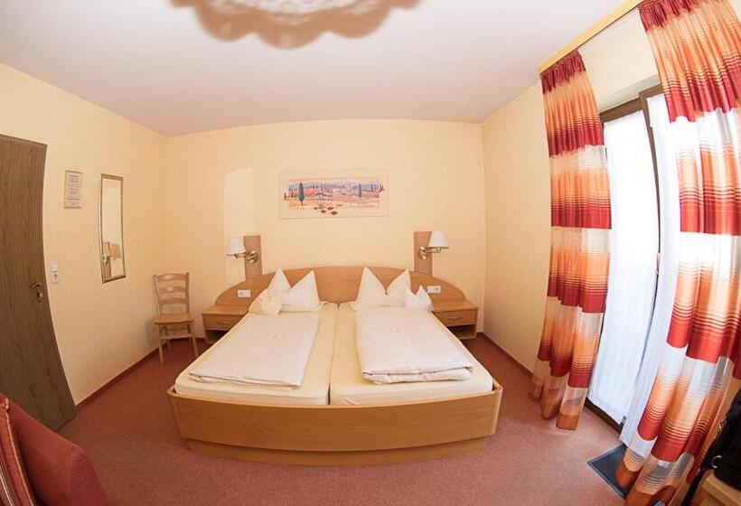 호텔 Gästehaus Lorz