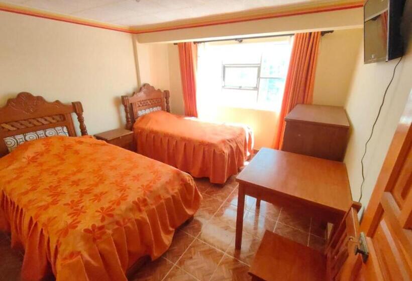 هتل Hostal Puesta De Sol