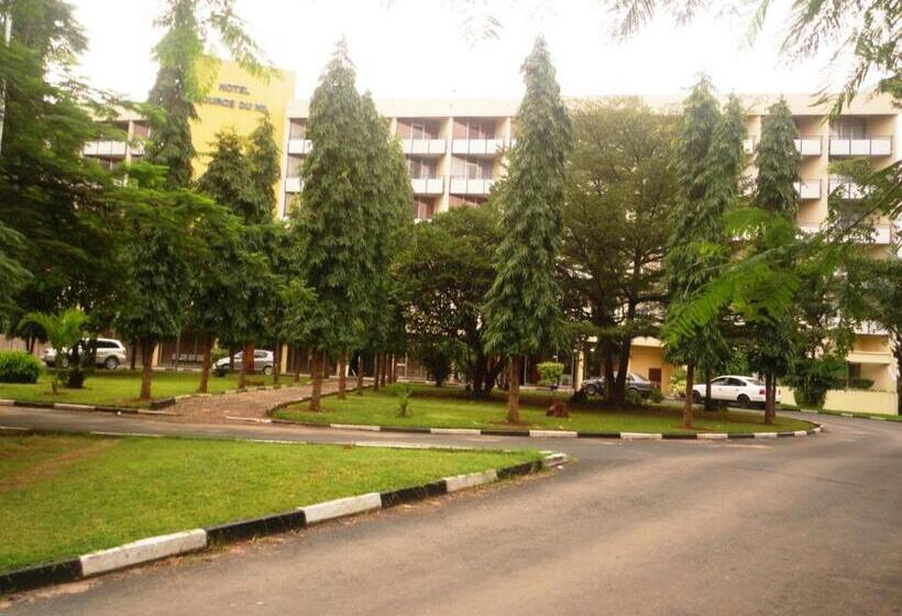 ホテル Hôtel Source Du Nil