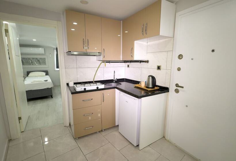 Отель Joe Black Apart