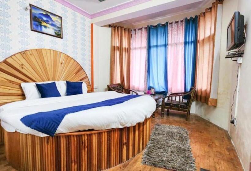 فندق Jubilant Express