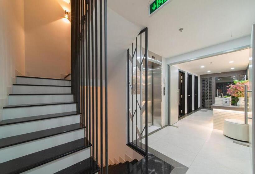 هتل Khang S House