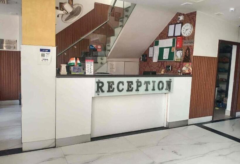 בית מלון כפרי Krishna Mahal