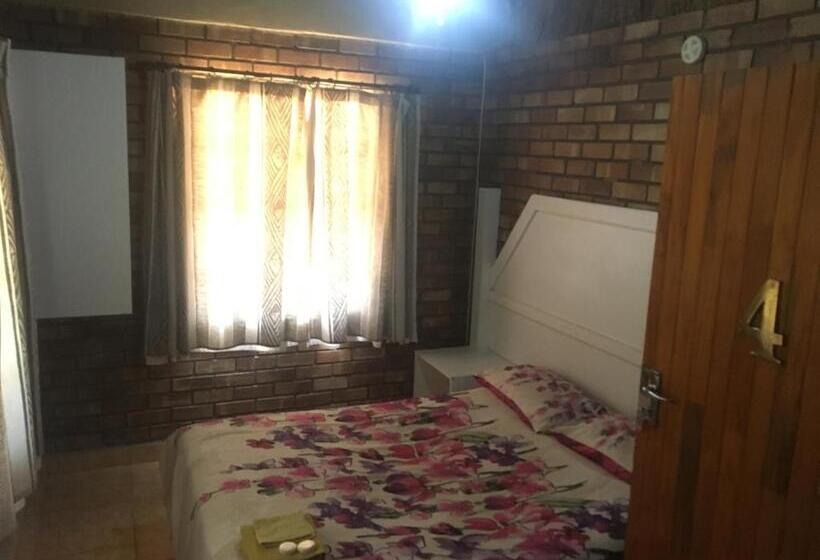 בית מלון כפרי Kwa Crossing