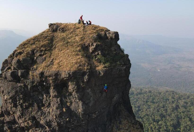 בית מלון כפרי Lake Forest By Bat
