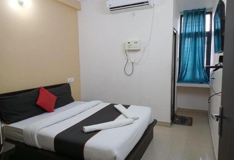 Отель Lily Grand By Gds