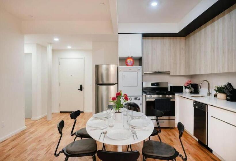 酒店 Luxury 3br Duplex W Private Patio In Upper East