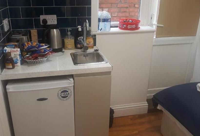 Отель Luxury Studio Flat