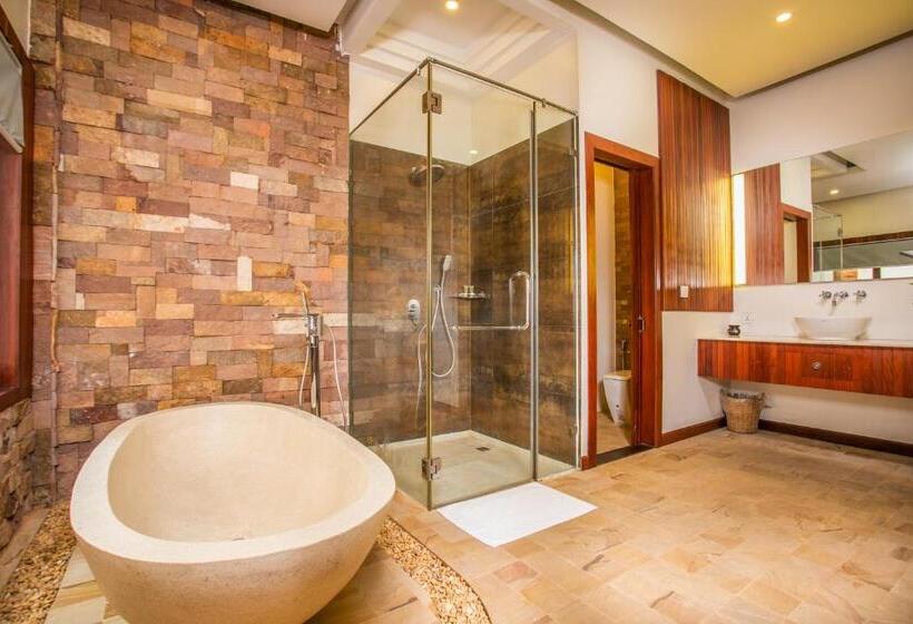 هتل Mera Residence